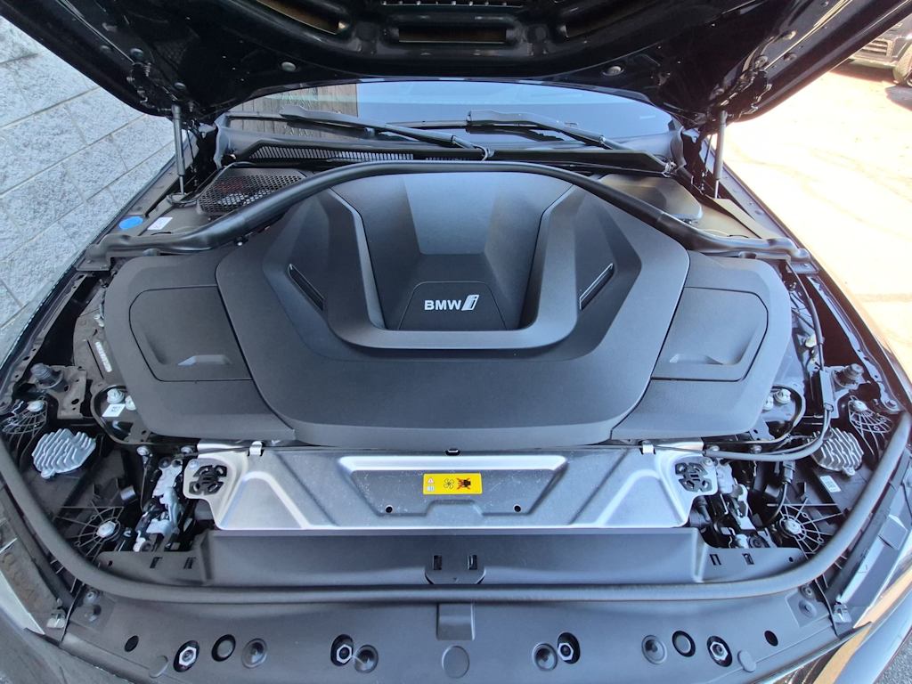 Thumbnail: 2024 BMW i4 - 26