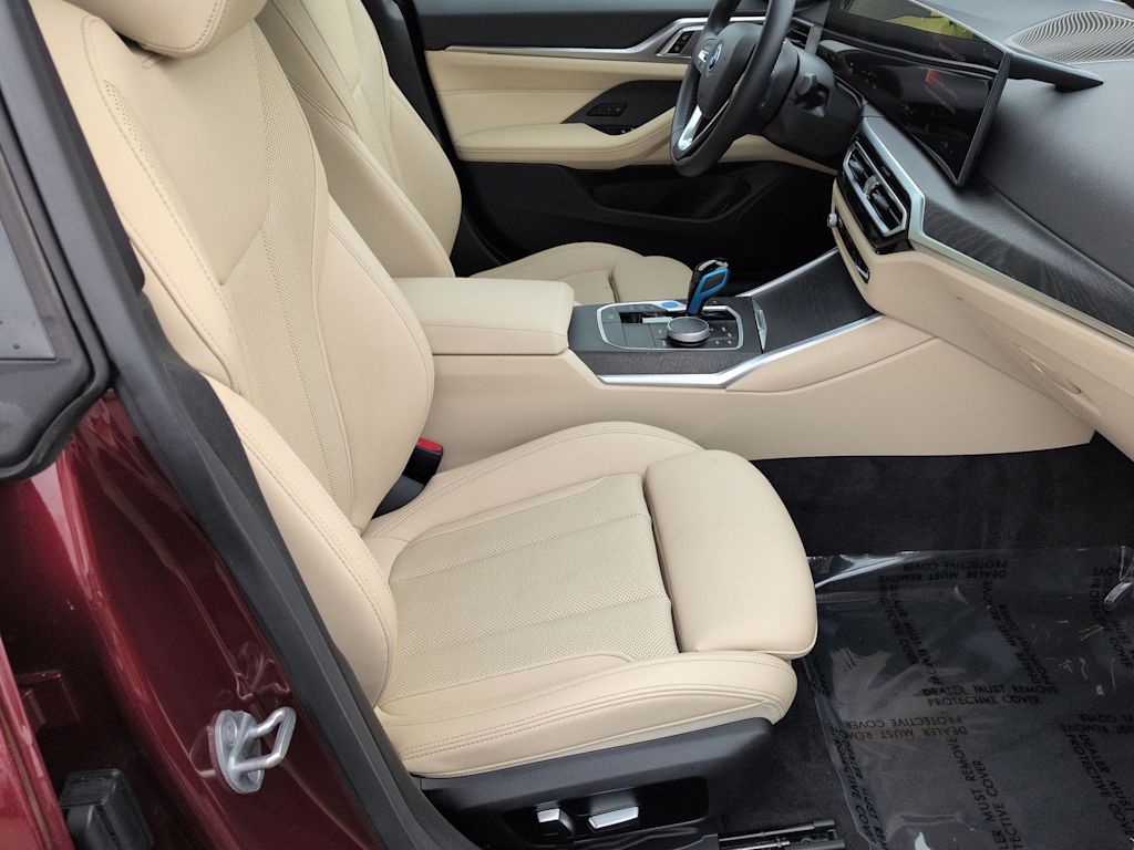 Thumbnail: 2023 BMW i4 - 12