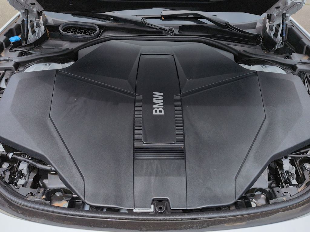 Thumbnail: 2025 BMW i7 - 9