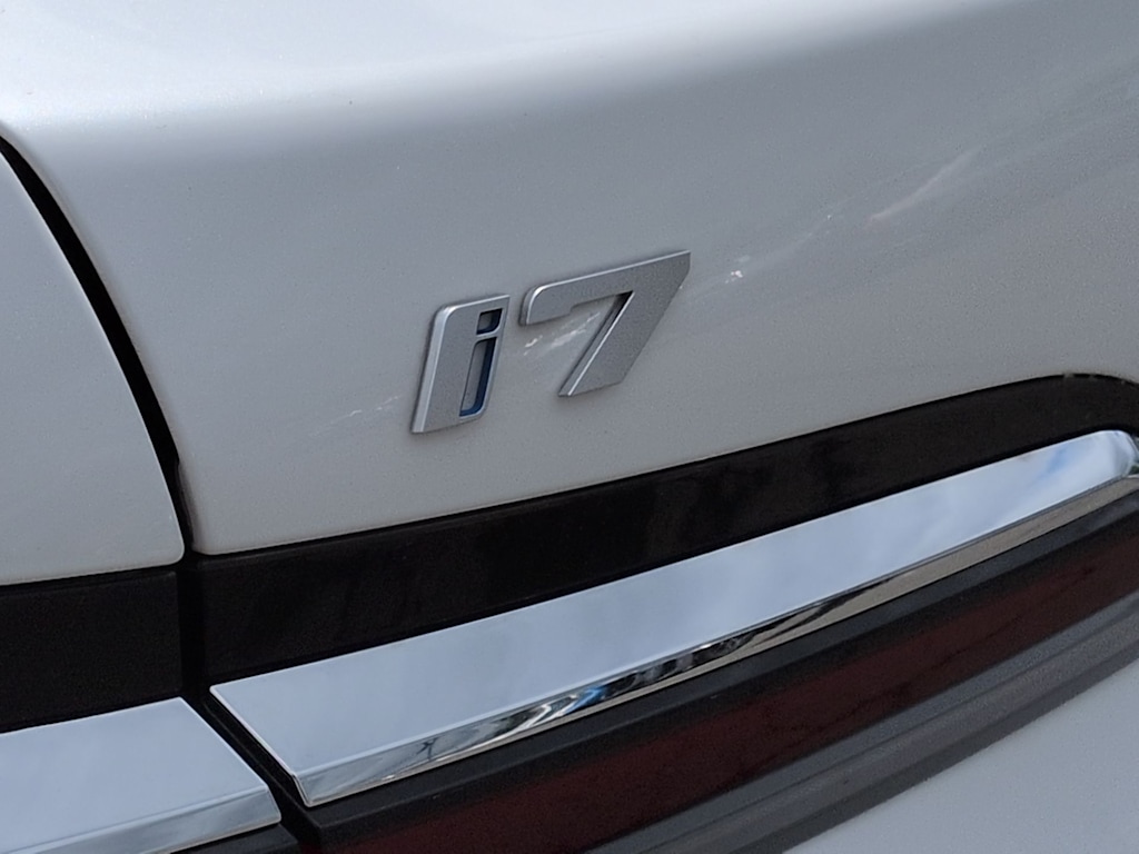 Thumbnail: 2025 BMW i7 - 26