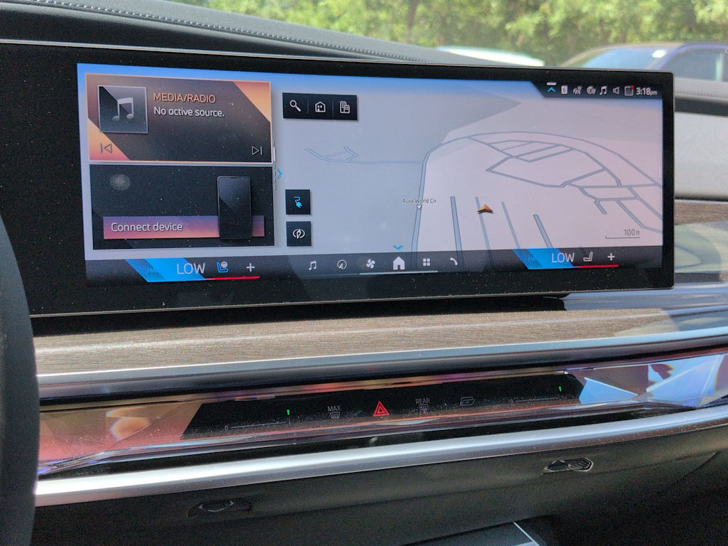 Thumbnail: 2026 BMW i7 - 34