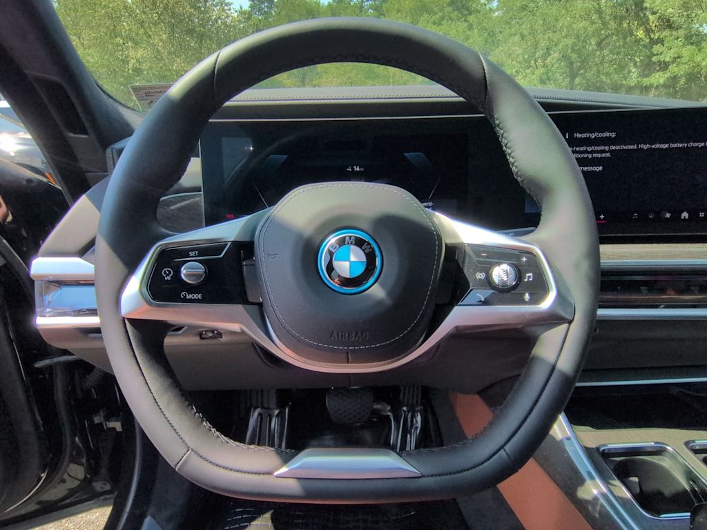 Thumbnail: 2026 BMW i7 - 13