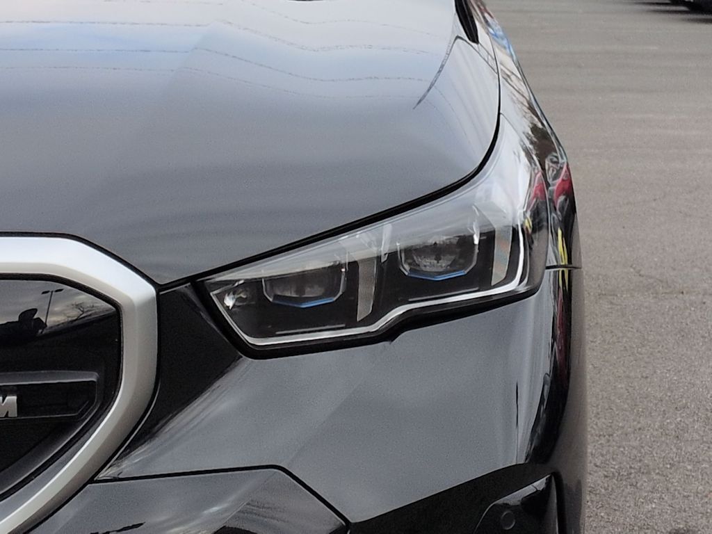 Thumbnail: 2025 BMW i5 - 22