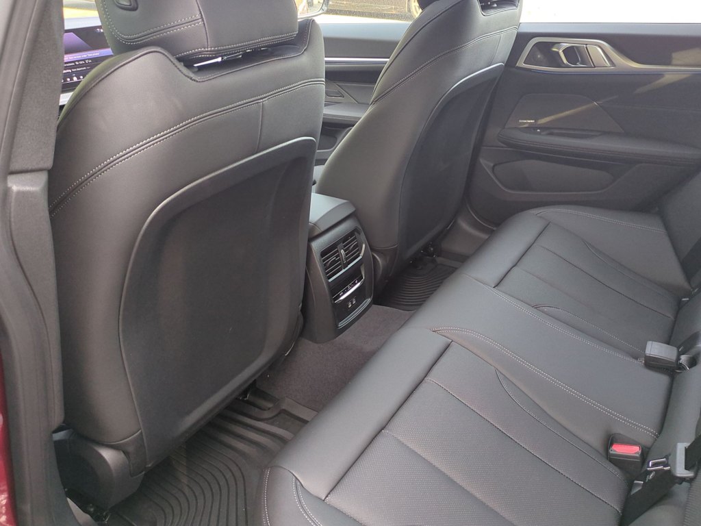 Thumbnail: 2025 BMW i4 - 13