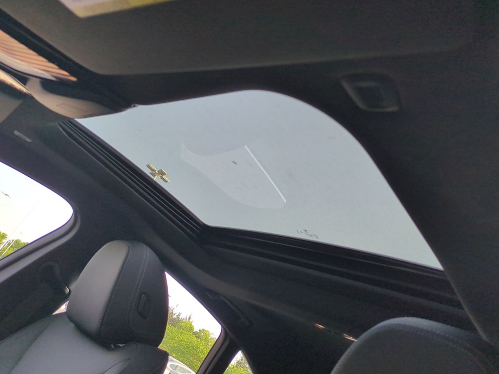 Thumbnail: 2025 BMW i4 - 28