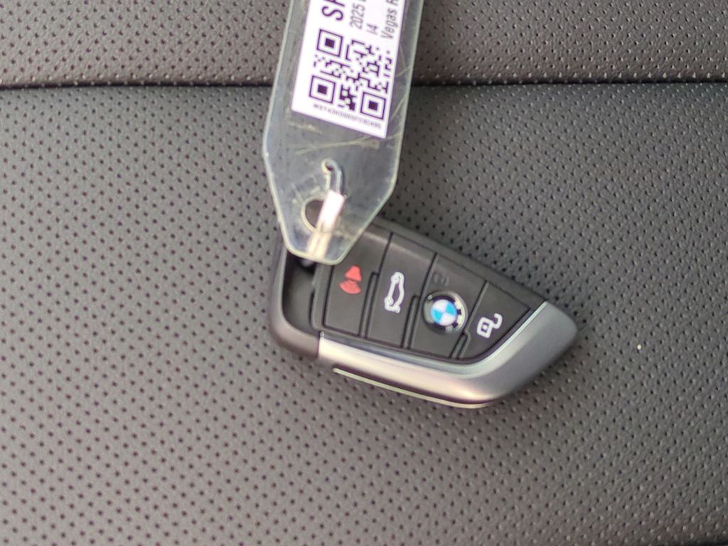 Thumbnail: 2025 BMW i4 - 19