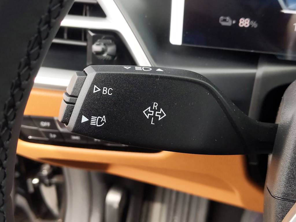 Thumbnail: 2025 BMW i4 - 15