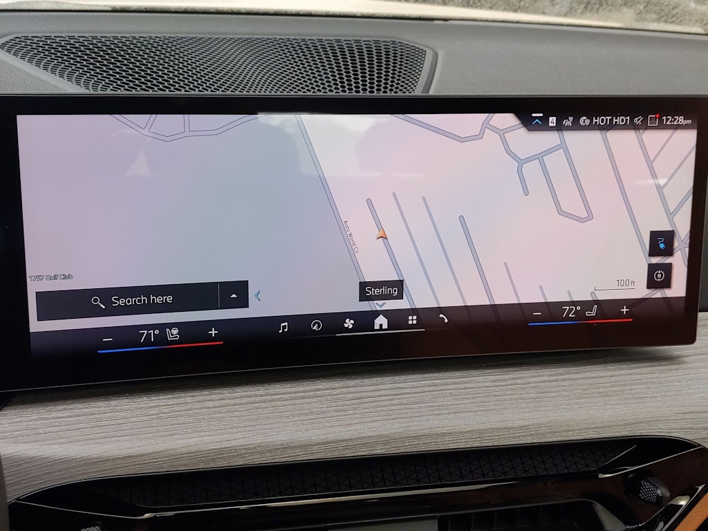 Thumbnail: 2025 BMW i4 - 35