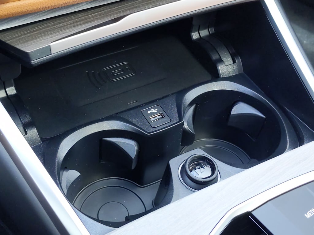 Thumbnail: 2025 BMW i4 - 38