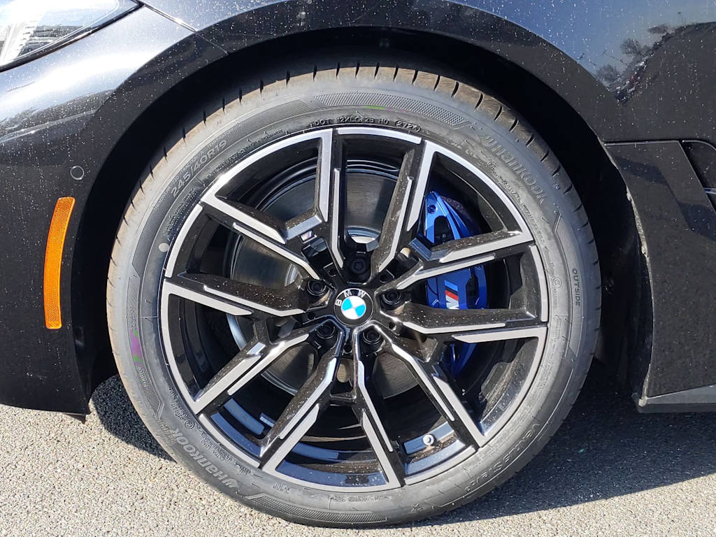 Thumbnail: 2025 BMW i4 - 7