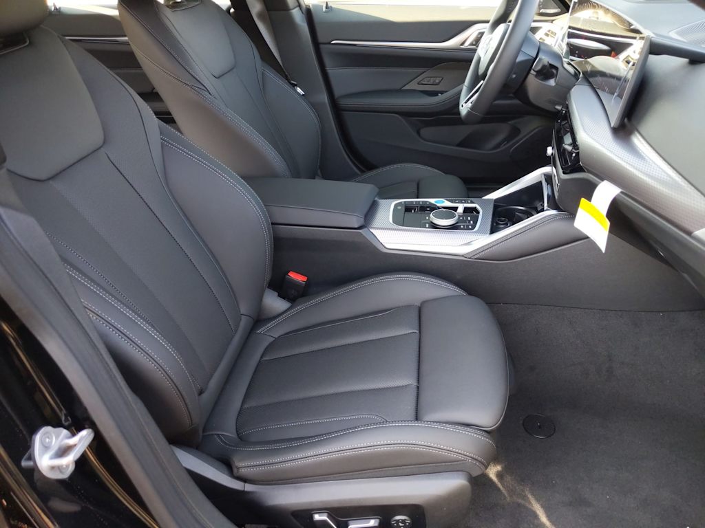 Thumbnail: 2025 BMW i4 - 11