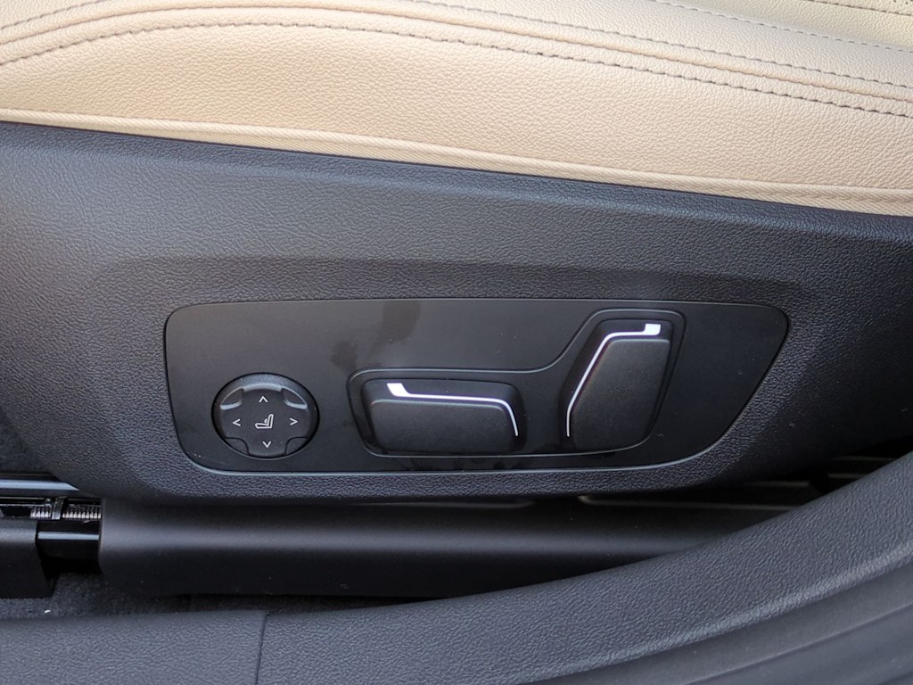 Thumbnail: 2025 BMW i4 - 26