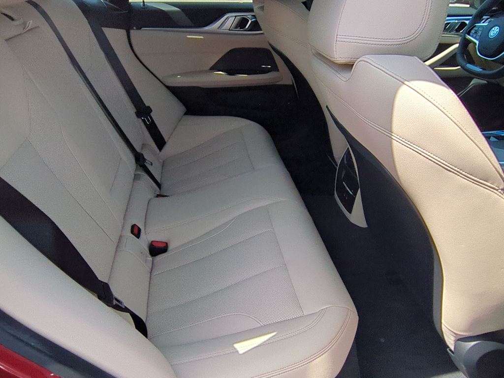 Thumbnail: 2025 BMW i4 - 29