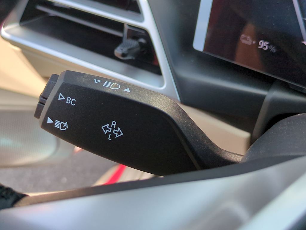 Thumbnail: 2025 BMW i4 - 34