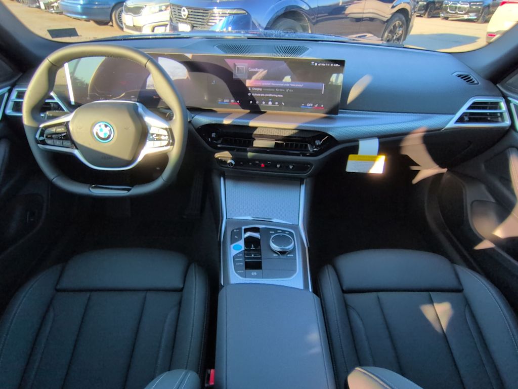 Thumbnail: 2026 BMW i4 - 9
