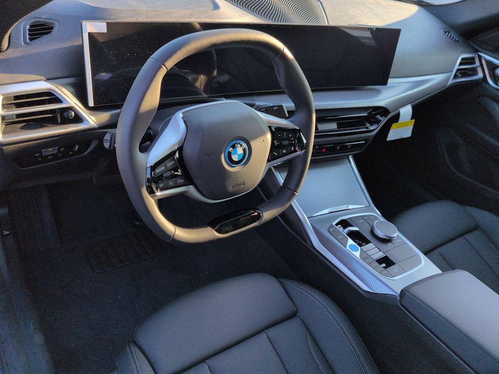 Thumbnail: 2026 BMW i4 - 2
