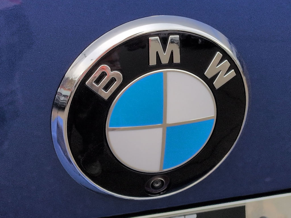 Thumbnail: 2026 BMW i4 - 7