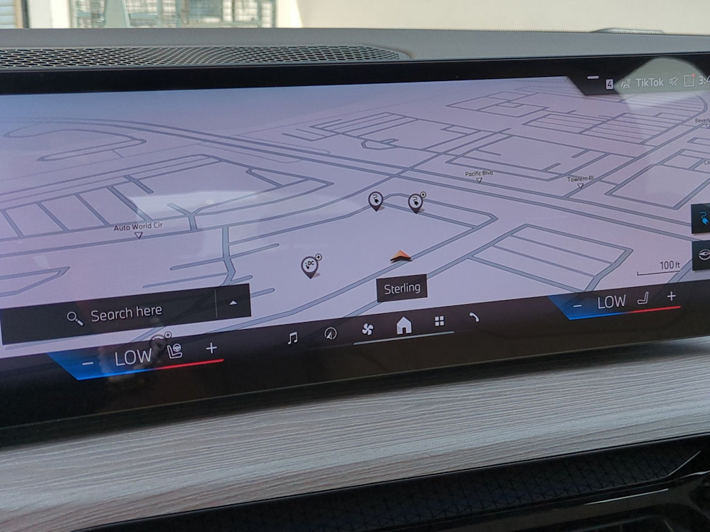 Thumbnail: 2025 BMW i4 - 33