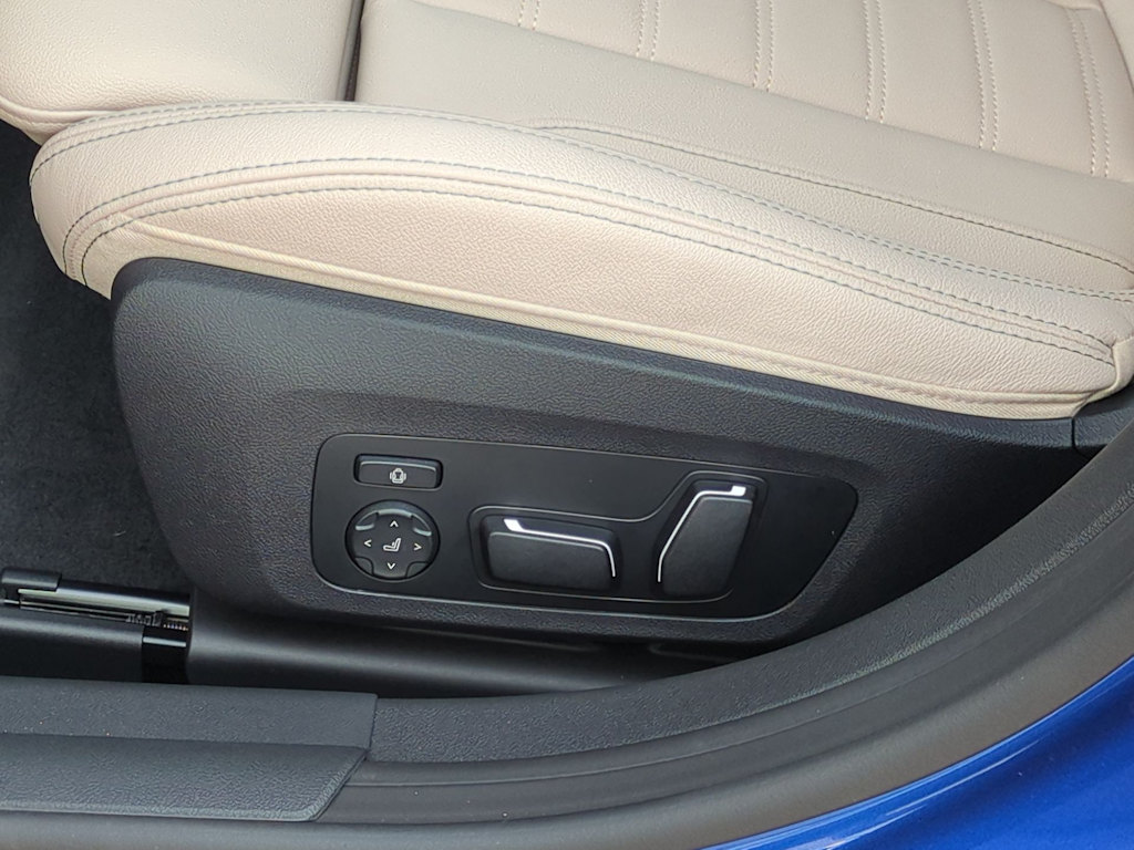 Thumbnail: 2025 BMW i4 - 25