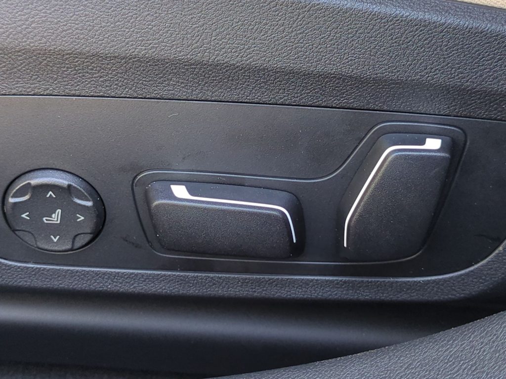 Thumbnail: 2025 BMW i4 - 27