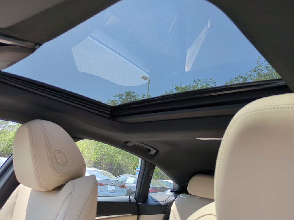 Thumbnail: 2025 BMW i4 - 28