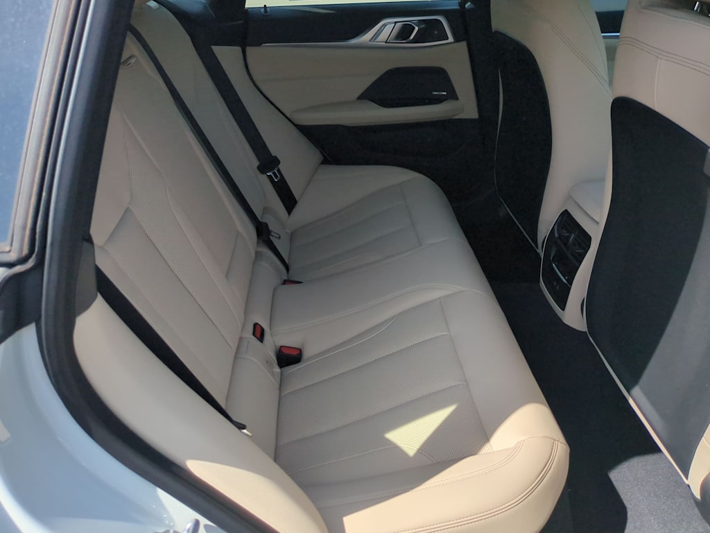 Thumbnail: 2025 BMW i4 - 30