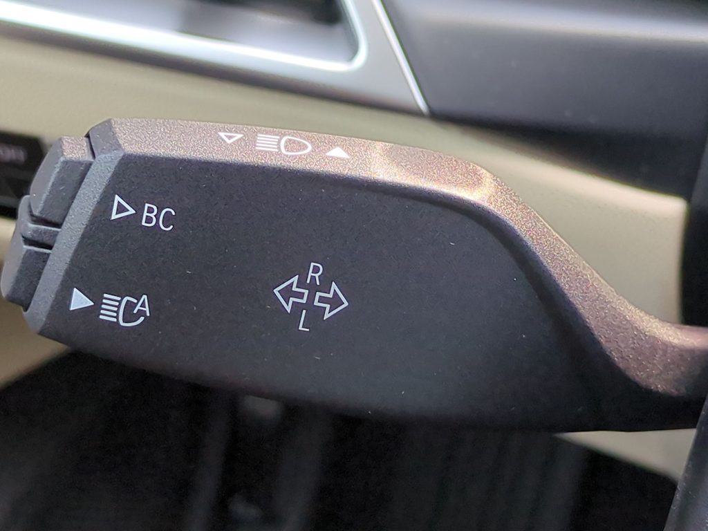 Thumbnail: 2025 BMW i4 - 35