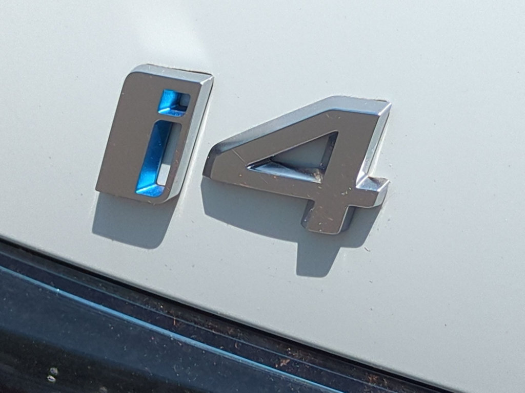 Thumbnail: 2025 BMW i4 - 25