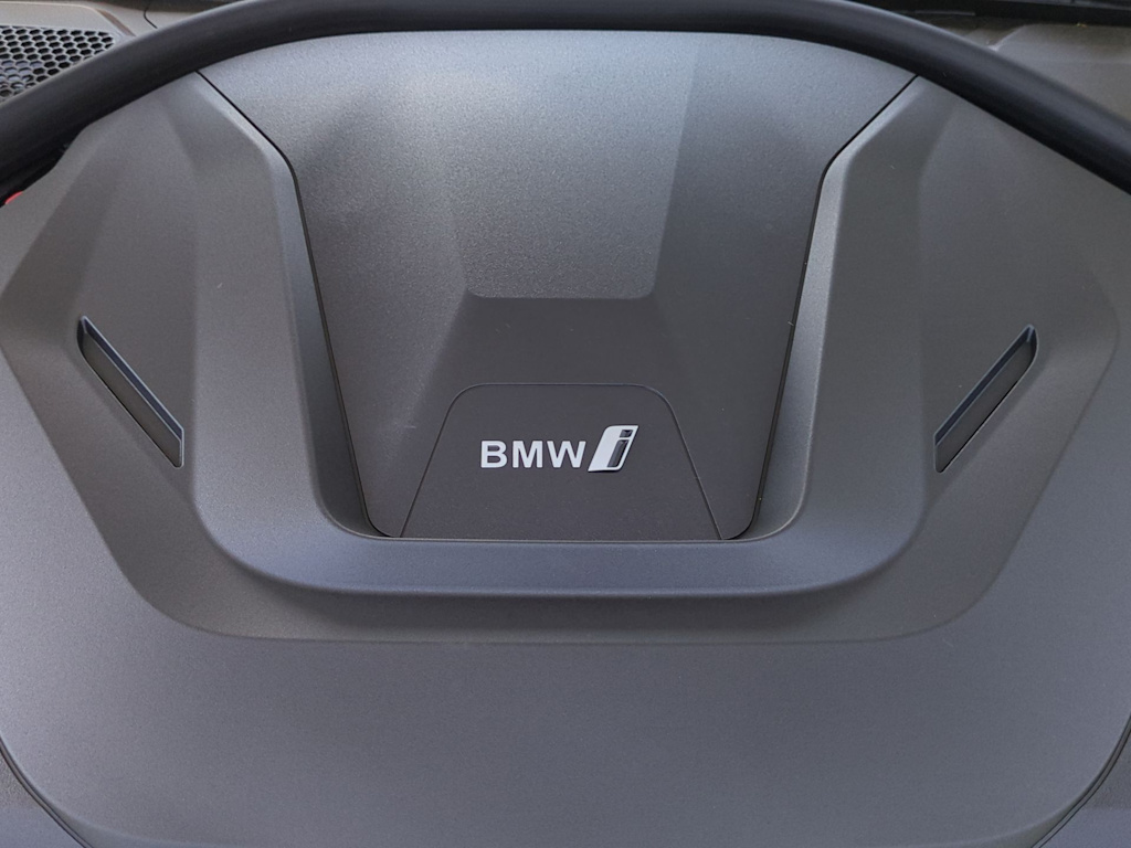 Thumbnail: 2025 BMW i4 - 26