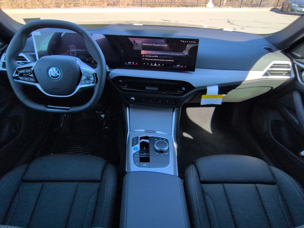 Thumbnail: 2026 BMW i4 - 9