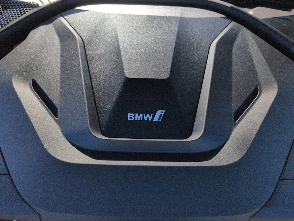 Thumbnail: 2026 BMW i4 - 24
