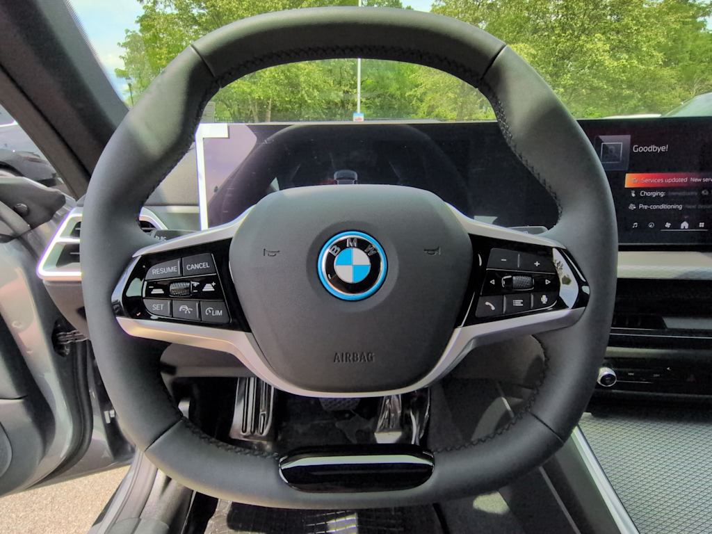 Thumbnail: 2026 BMW i4 - 13