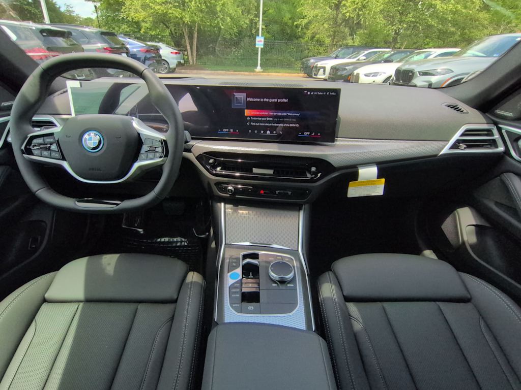 Thumbnail: 2026 BMW i4 - 9