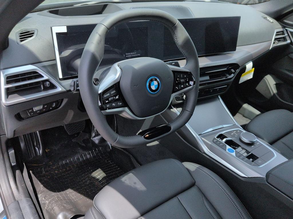Thumbnail: 2026 BMW i4 - 2