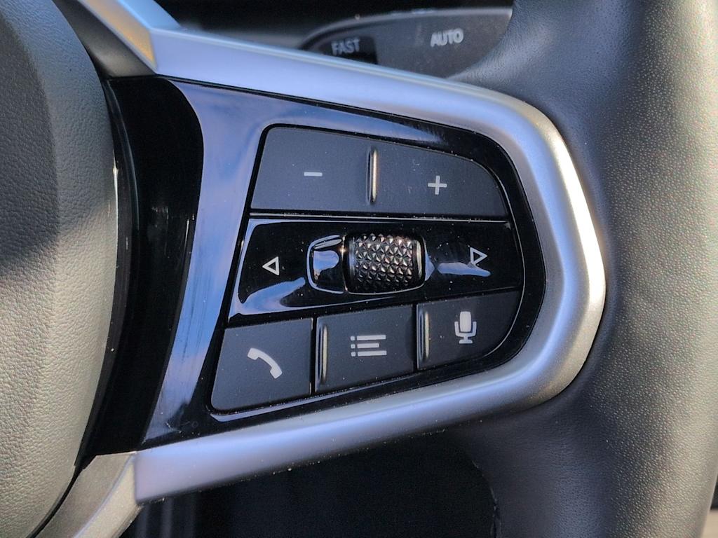 Thumbnail: 2025 BMW i4 - 32