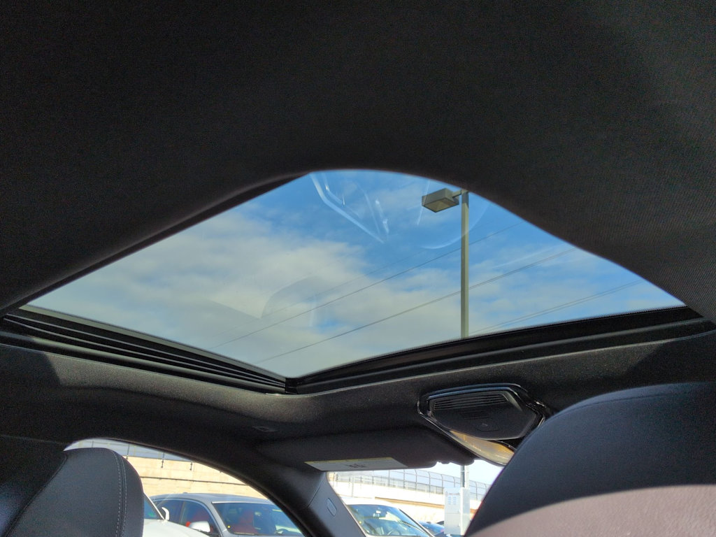 Thumbnail: 2025 BMW i4 - 30