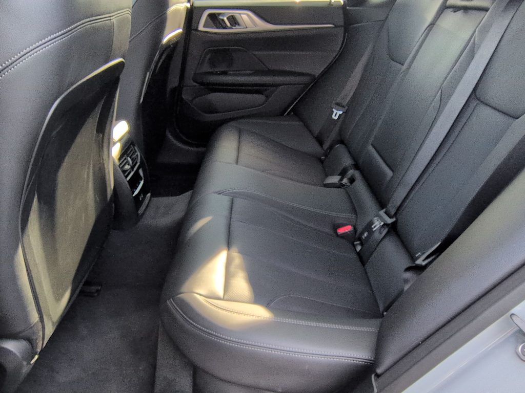 Thumbnail: 2025 BMW i4 - 28