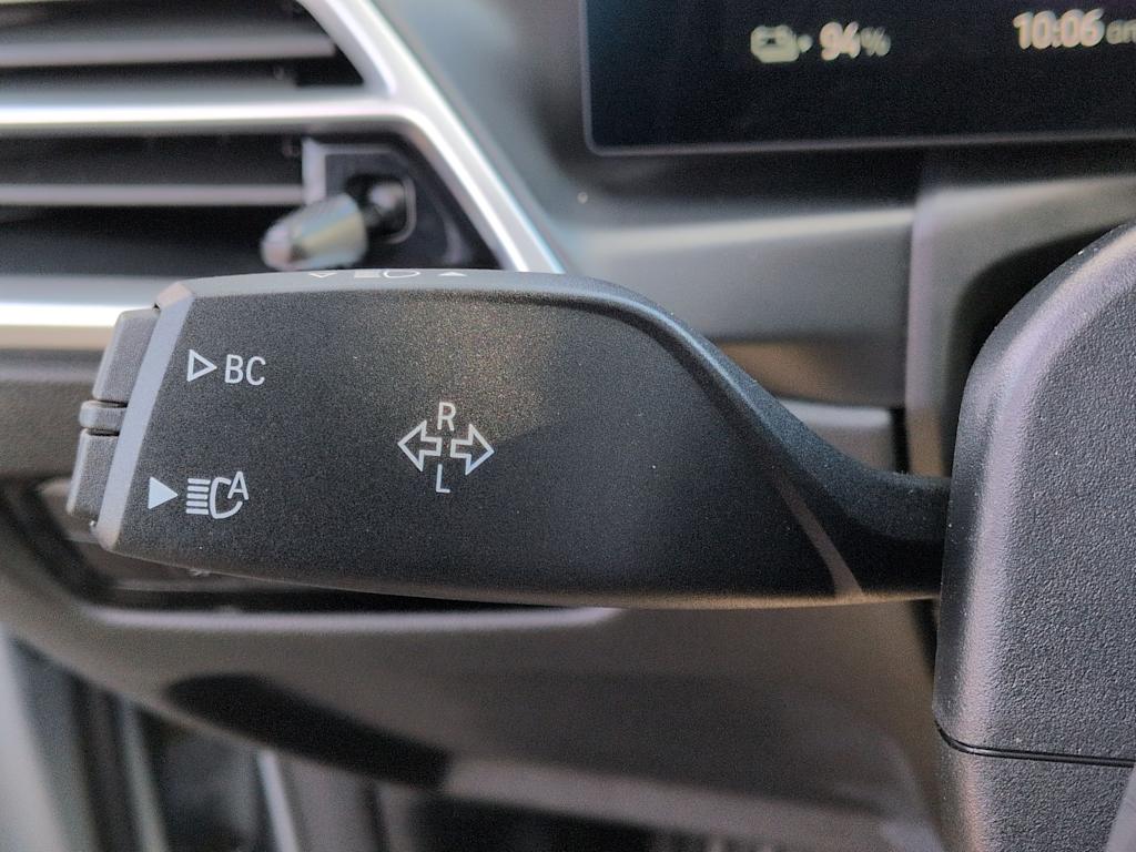 Thumbnail: 2025 BMW i4 - 34