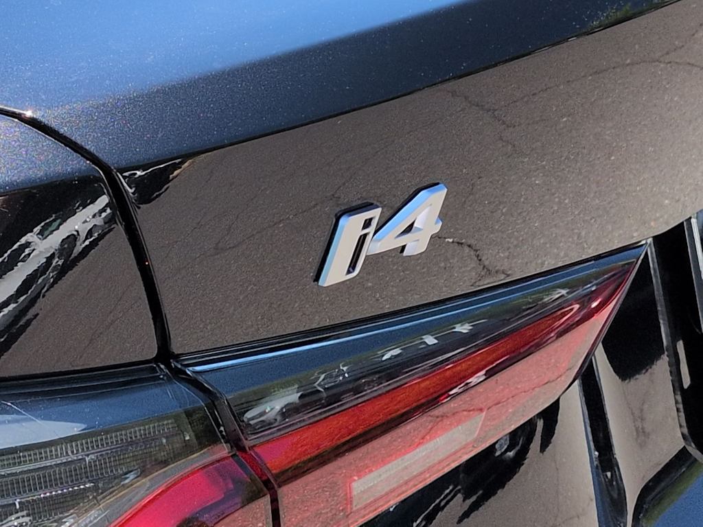 Thumbnail: 2026 BMW i4 - 25