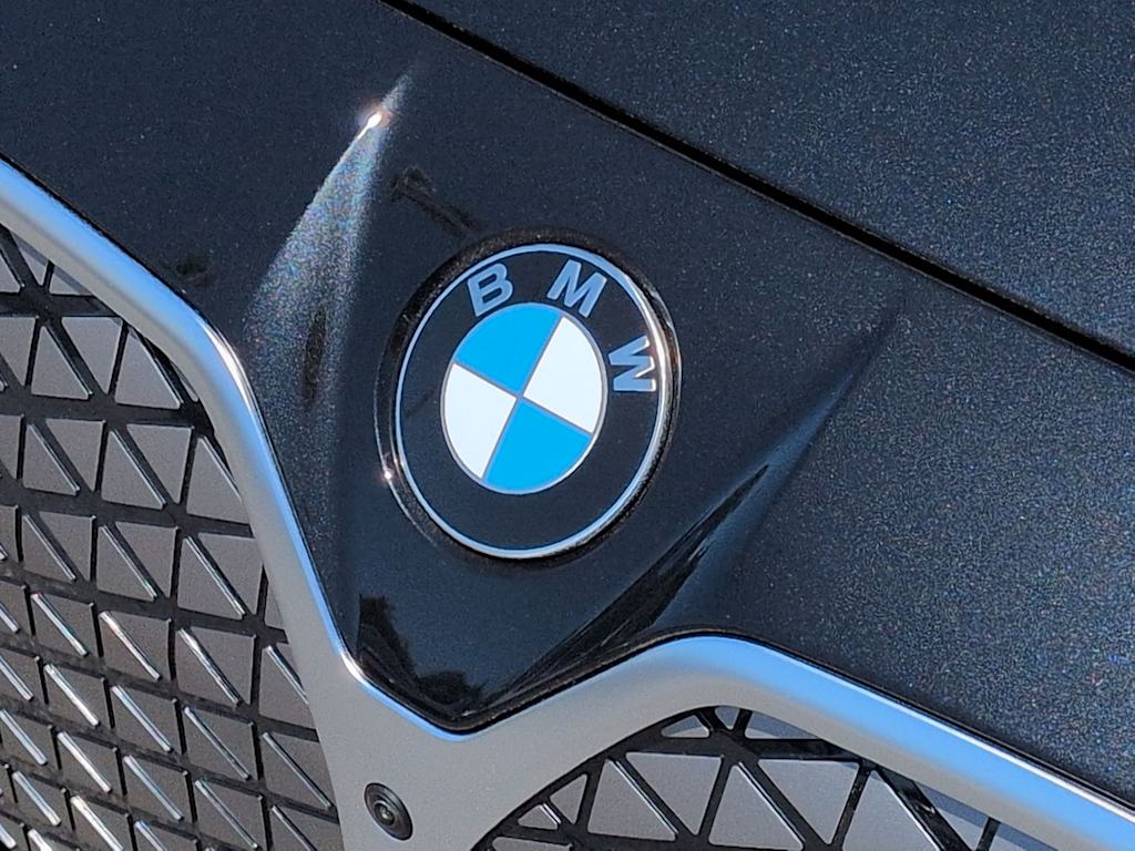 Thumbnail: 2026 BMW i4 - 18