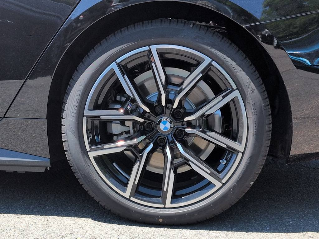 Thumbnail: 2026 BMW i4 - 7