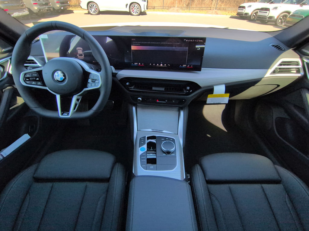 Thumbnail: 2026 BMW i4 - 9