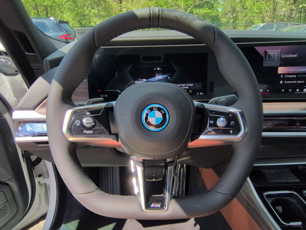 Thumbnail: 2026 BMW i7 - 14
