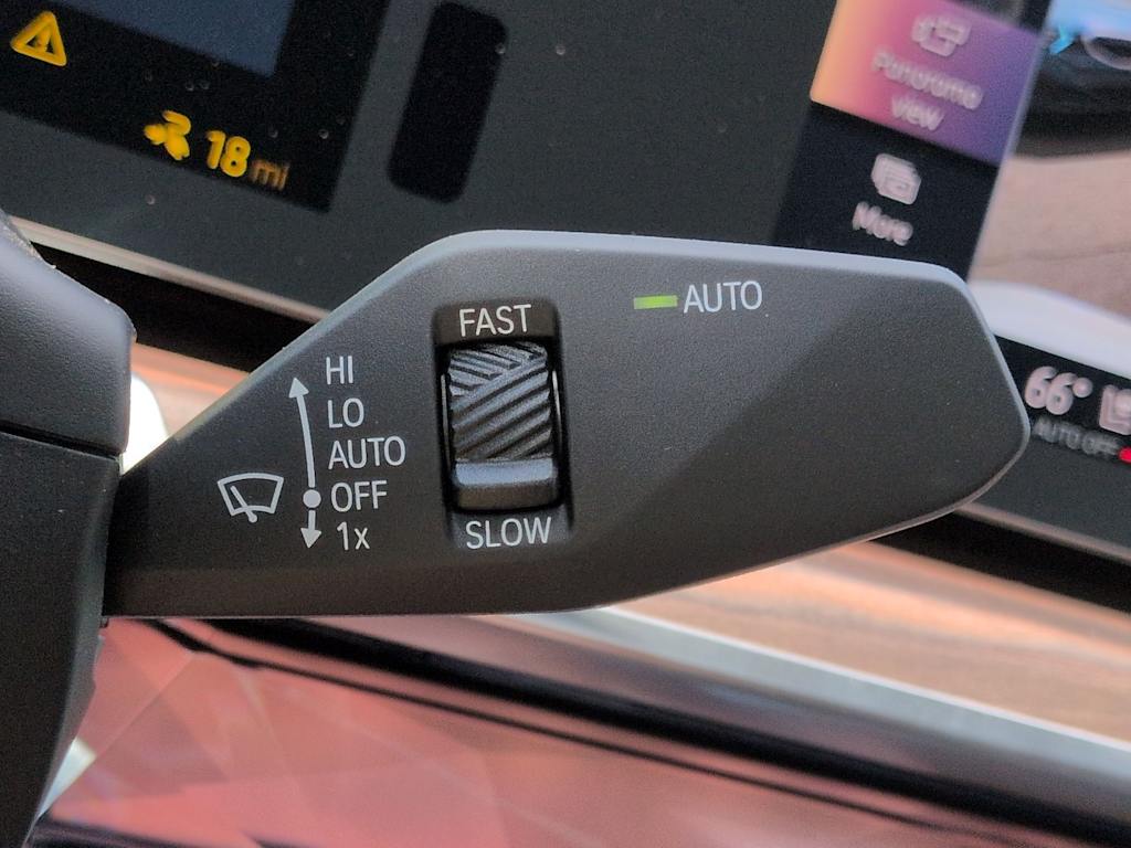 Thumbnail: 2026 BMW i7 - 32