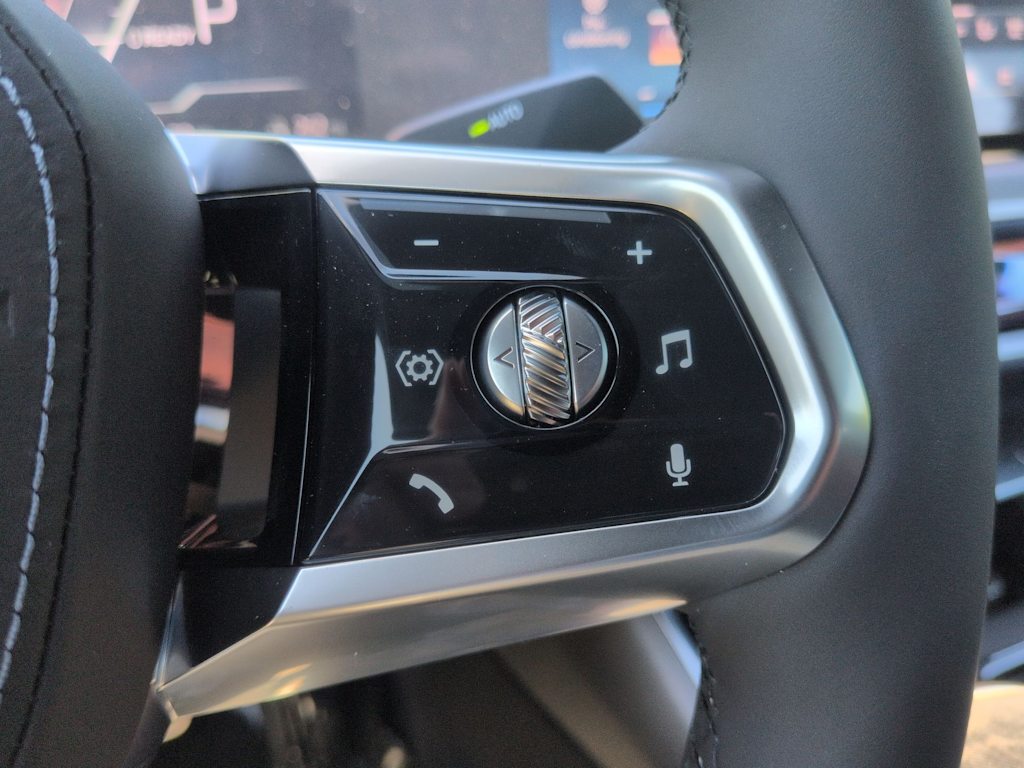 Thumbnail: 2026 BMW i7 - 32