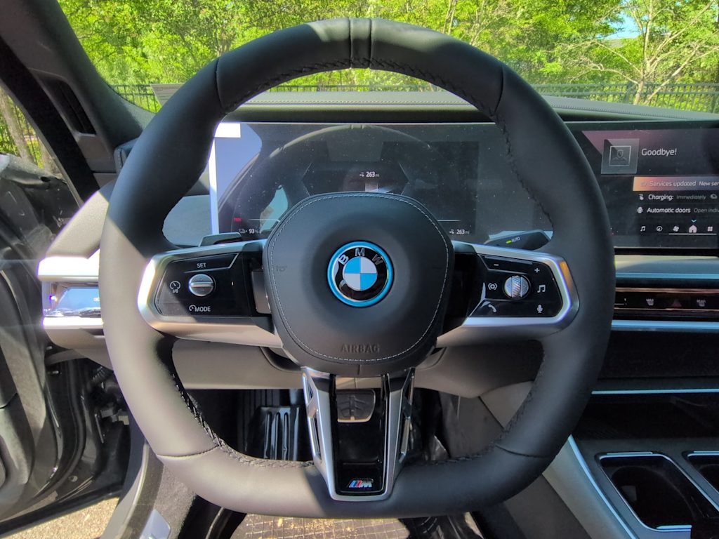 Thumbnail: 2026 BMW i7 - 14