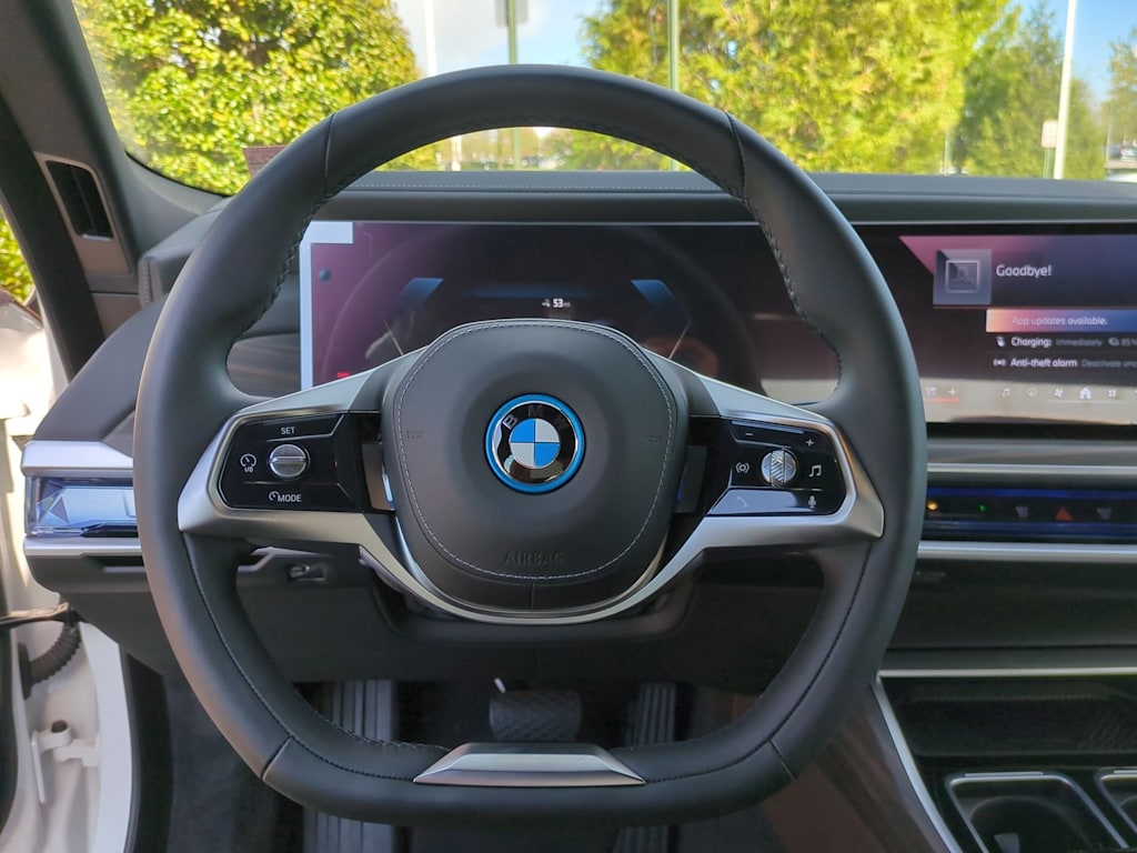 Thumbnail: 2024 BMW i7 - 13