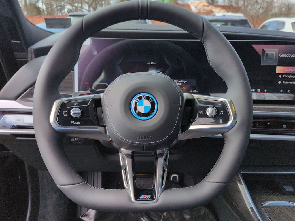 Thumbnail: 2026 BMW i7 - 13