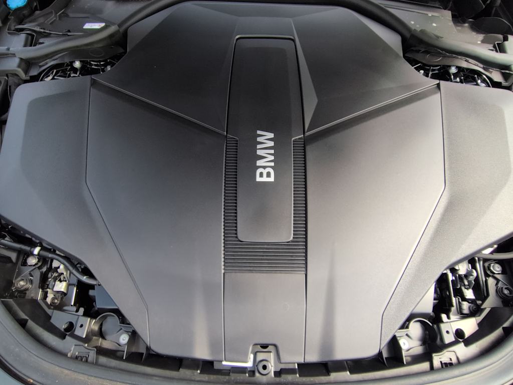 Thumbnail: 2026 BMW i7 - 8
