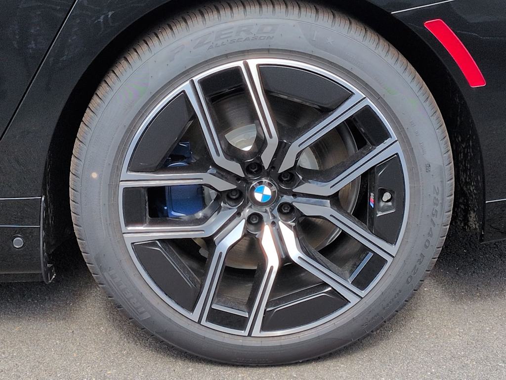 Thumbnail: 2026 BMW i7 - 7